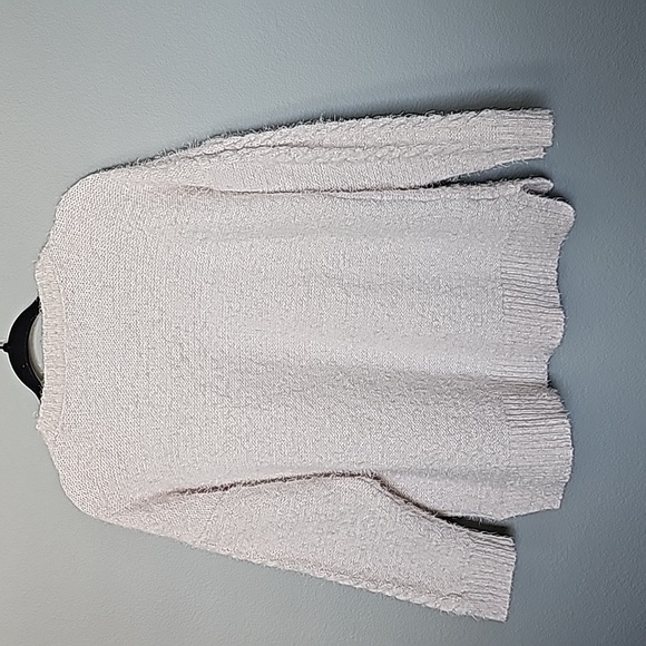 Maurices Preppy white and silver thread cableknit fuzzy sweater XL - Picture 7 of 7